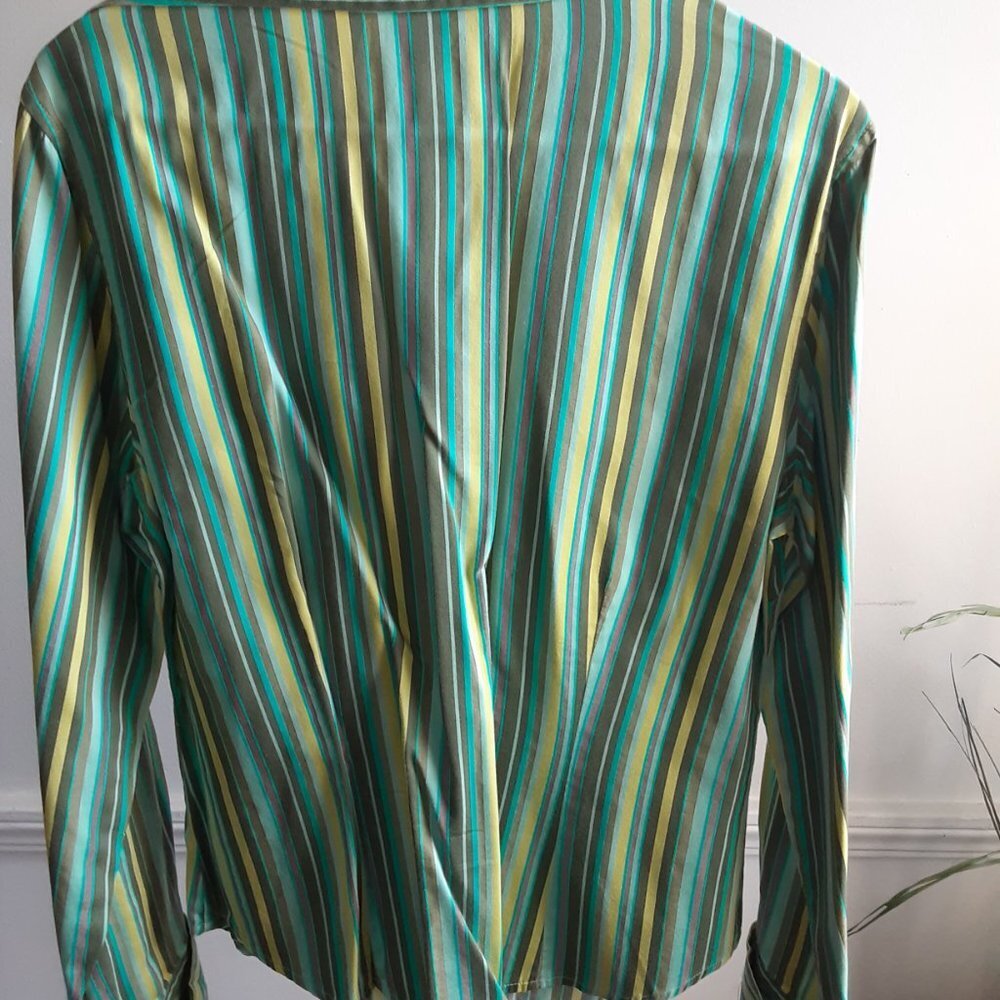 The Limited Button Down Shirt Women Medium - Picture 4 of 5